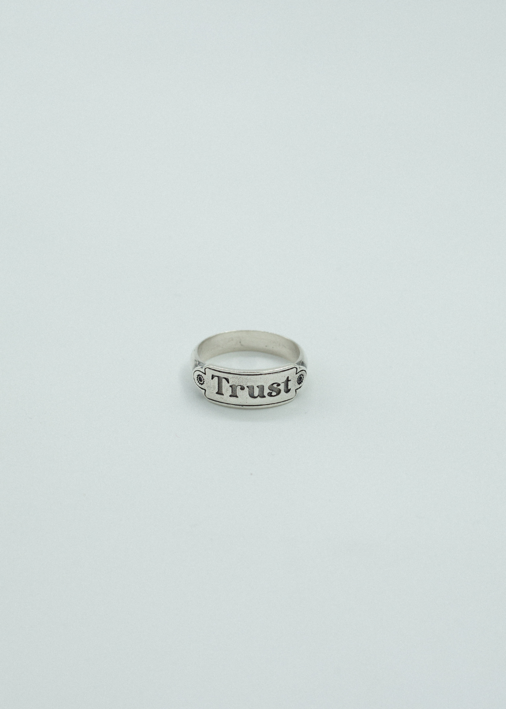 טונה Trust